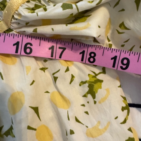 Maeve Anthropologie Shirred Leandra Daisy Floral Women's Top - White and Yellow - Picture 7 of 9